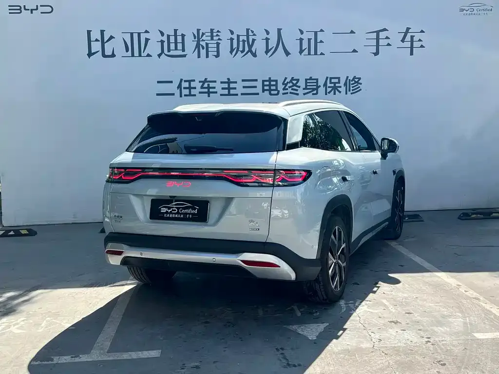 BYD L DM-i — фото 7