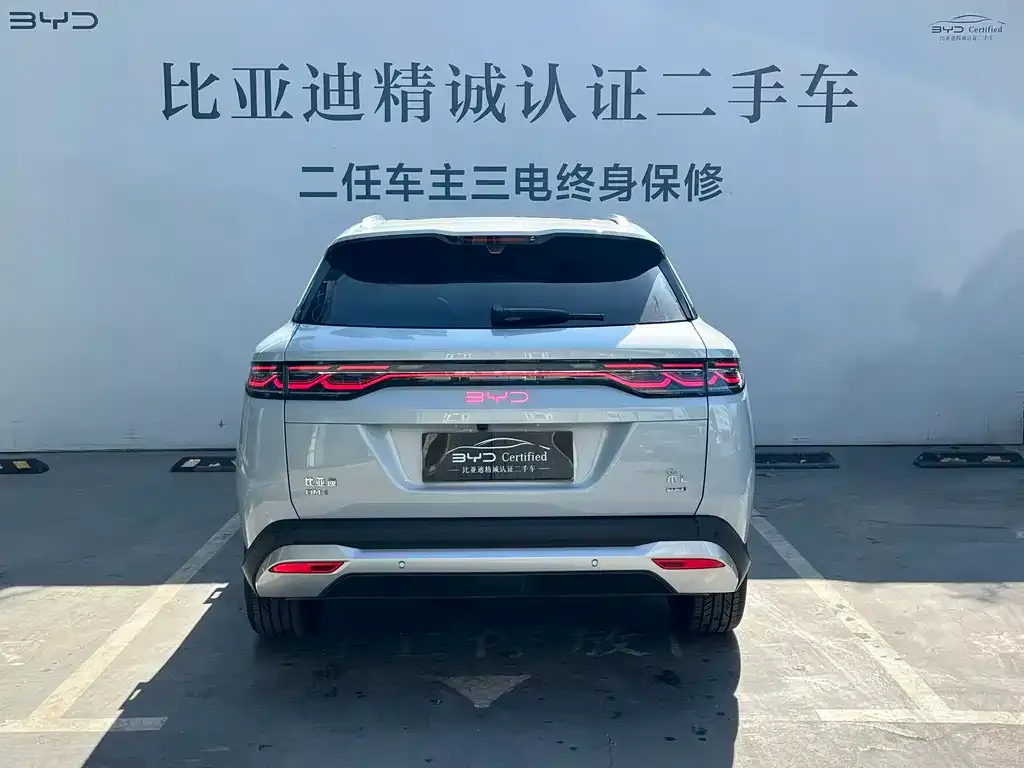 BYD L DM-i — фото 6