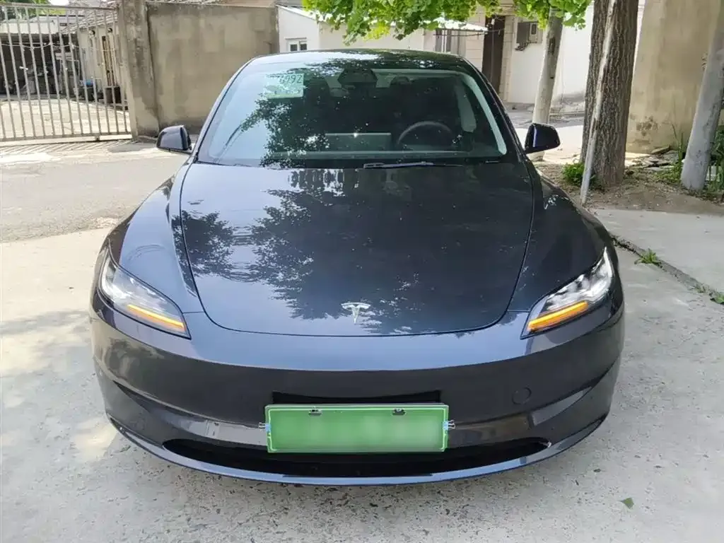 Tesla Model 3 — фото 7