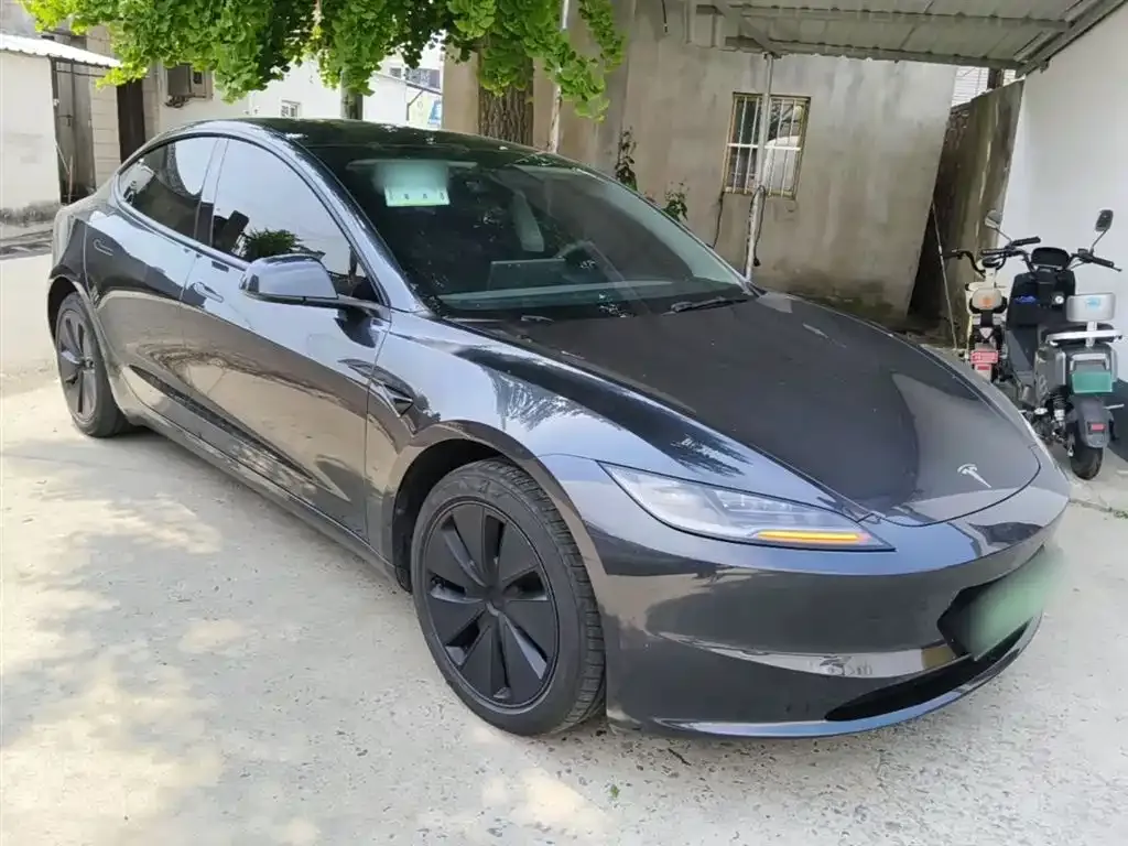 Tesla Model 3 — фото 8