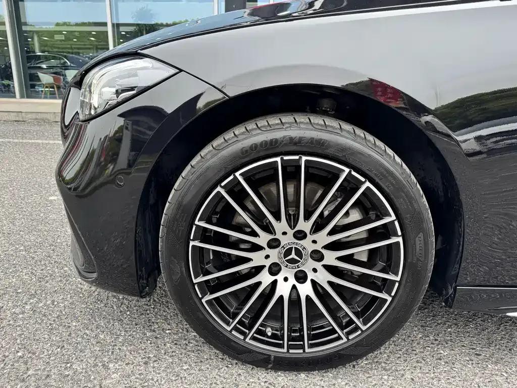 Mercedes-Benz C-Class 2025 из CN, фото 5