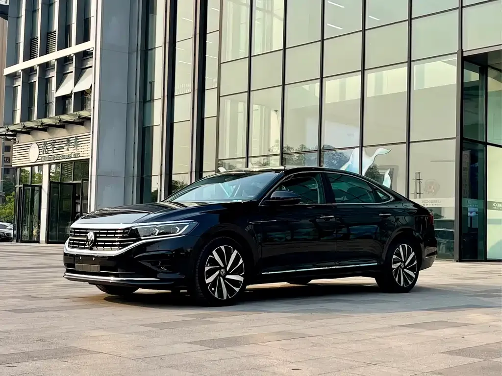 Volkswagen Passat 2024 из CN, фото 1