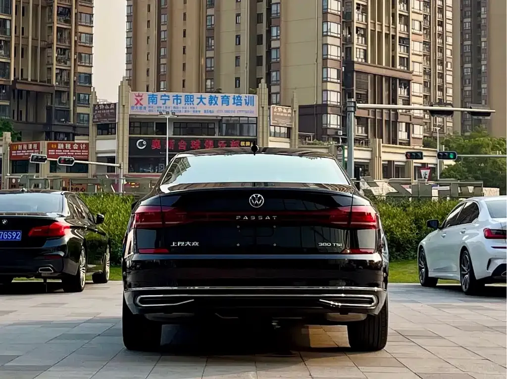 Volkswagen Passat 2024 из CN, фото 7