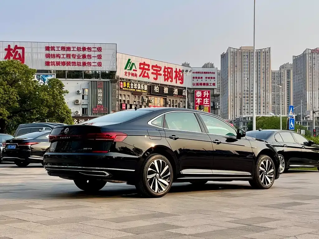Volkswagen Passat 2024 из CN, фото 8