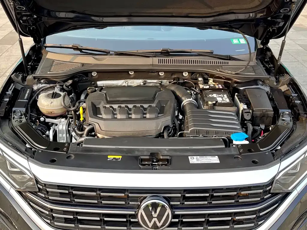 Volkswagen Passat 2024 из CN, фото 6