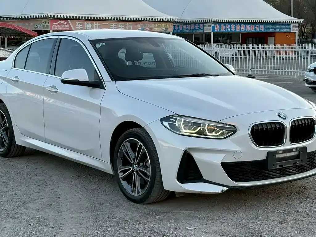 BMW 1 Series — фото 1