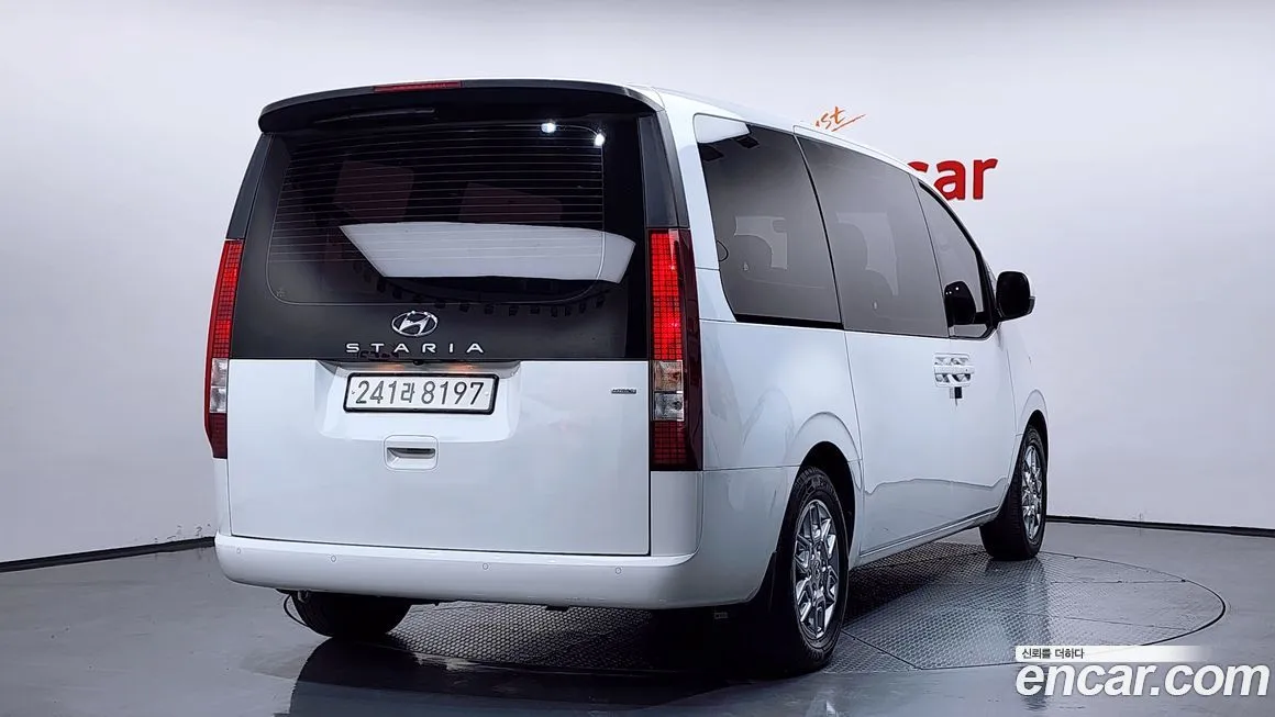 Hyundai Staria 2023 из KR, фото 8