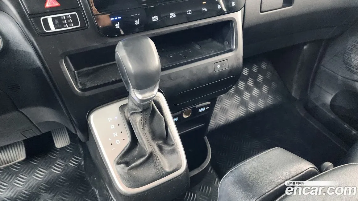Hyundai Staria 2023 из KR, фото 6