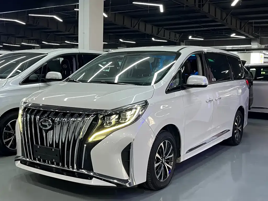GAC Motor Trumpchi M8 — фото 1