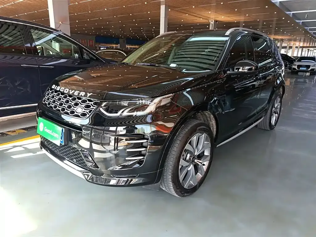 Land Rover Discovery Sport — фото 1
