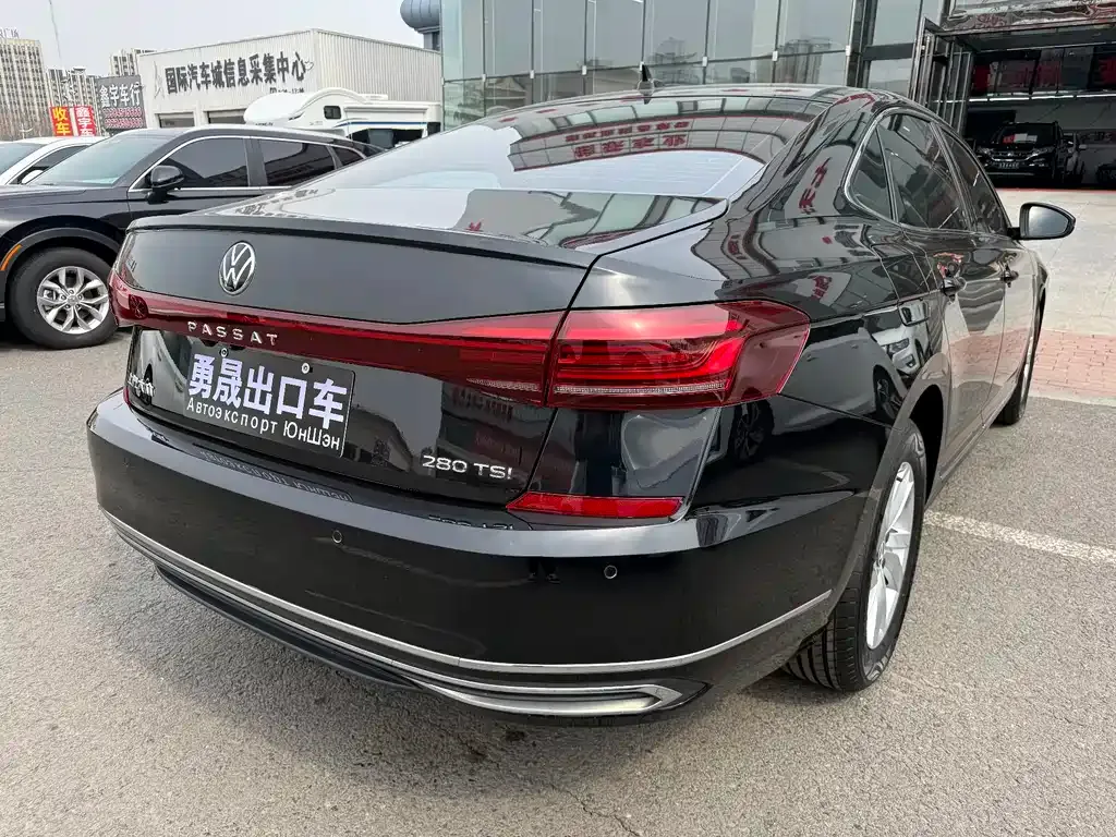 Volkswagen Passat — фото 9
