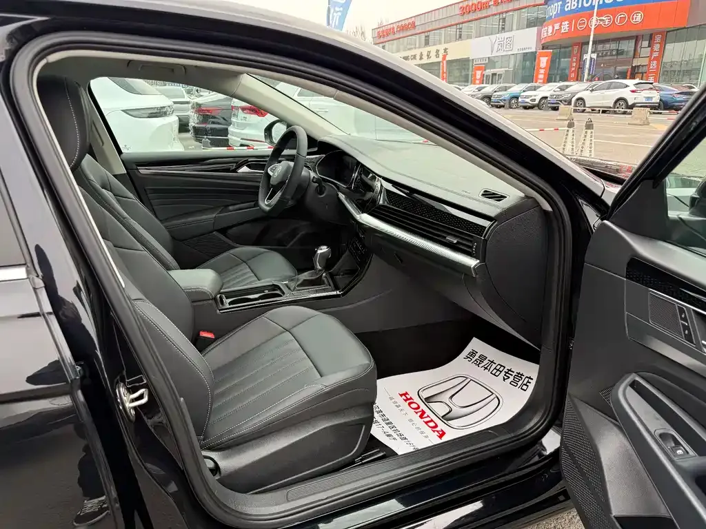 Volkswagen Passat — фото 4