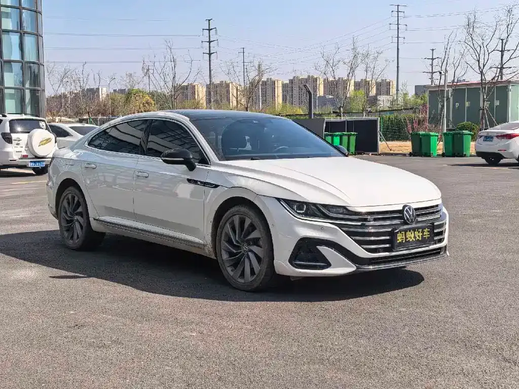 Volkswagen CC 2024 из CN, фото 4