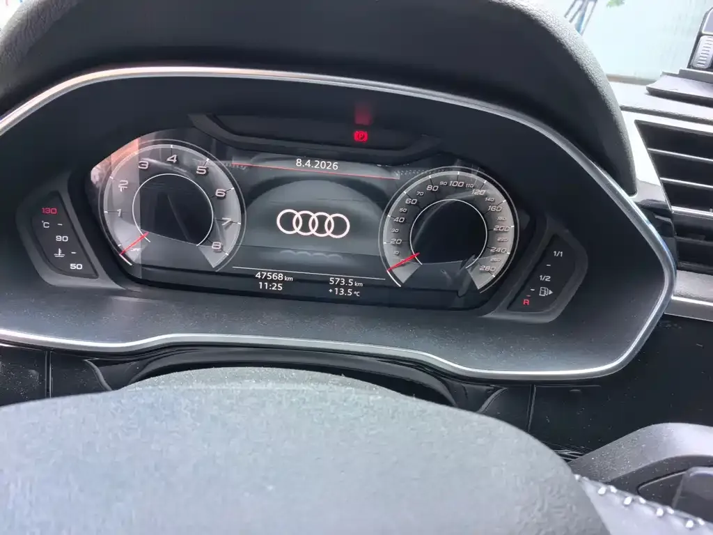 Audi Q3 — фото 2