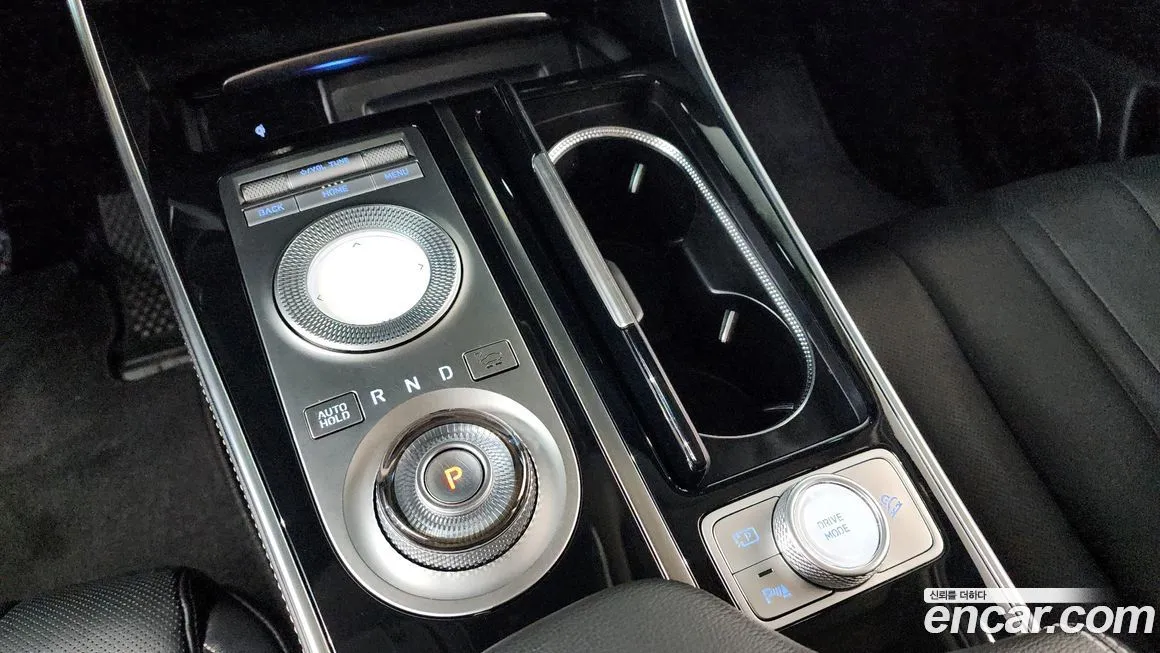 Genesis GV80 — фото 10