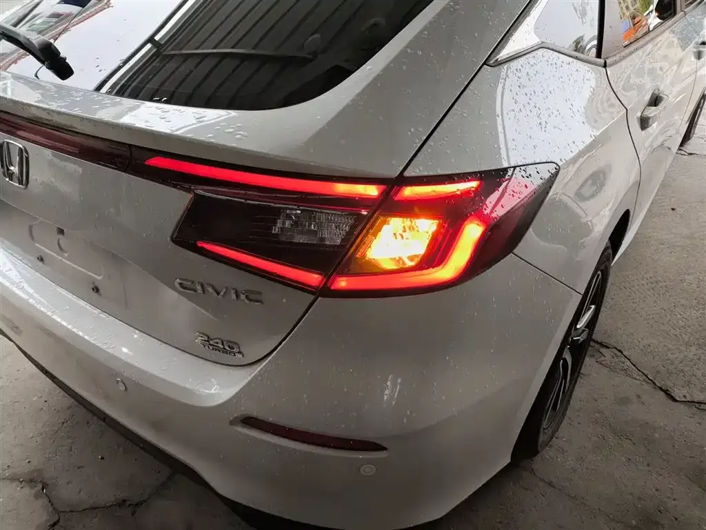 Honda Civic — фото 3