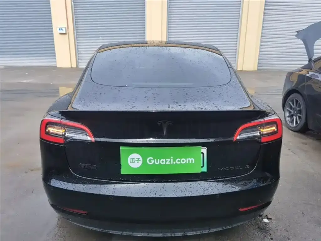 Tesla Model 3 — фото 6