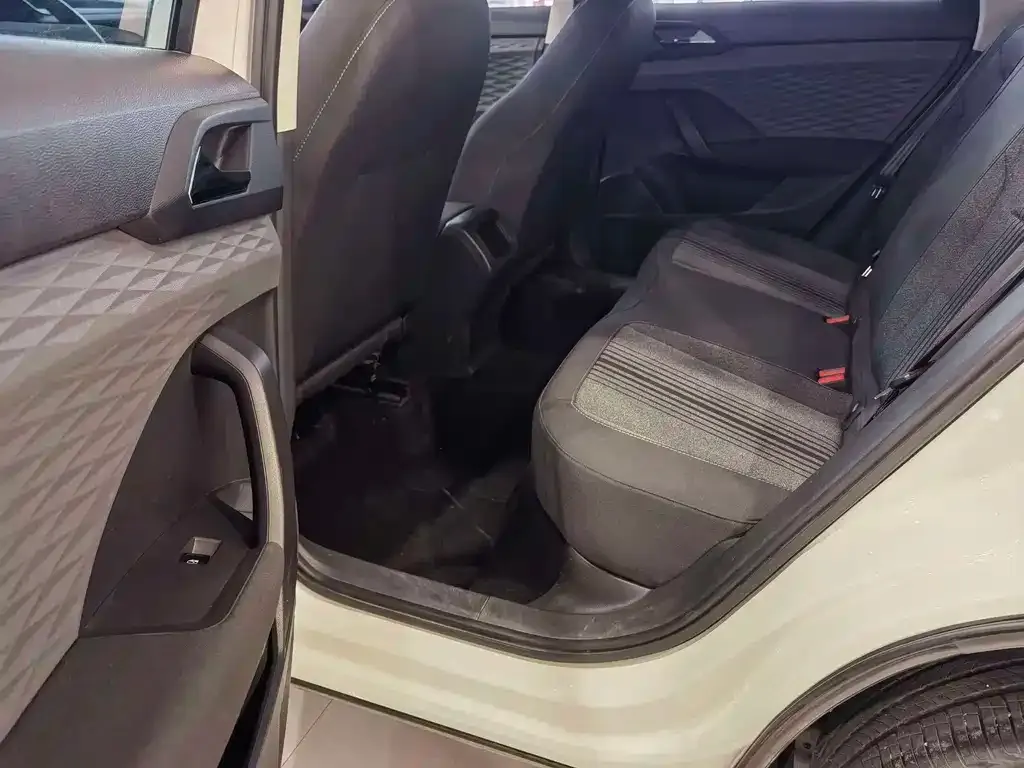 Volkswagen Tharu 2021 из CN, фото 2
