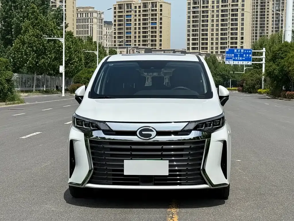 GAC Motor Trumpchi M6 — фото 8