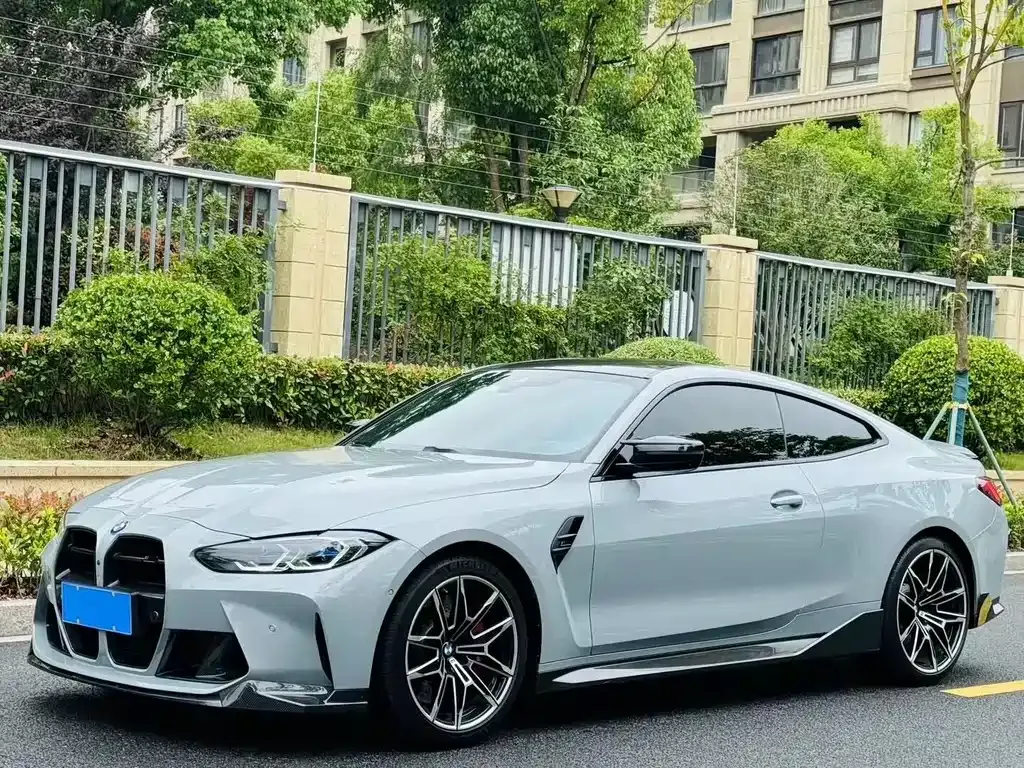 BMW M4 — фото 1