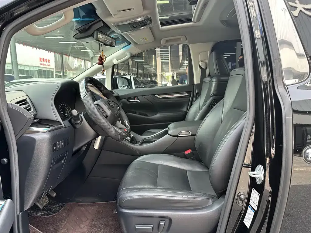 Toyota Vellfire 2021 из CN, фото 8