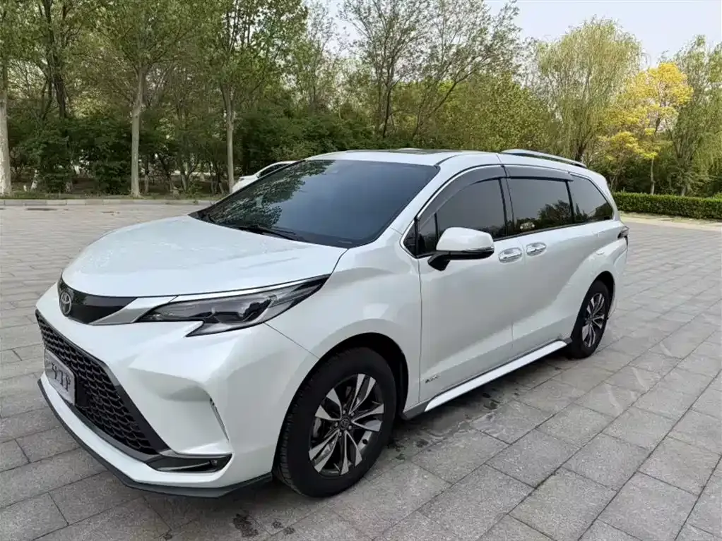 Toyota Granvia 2024 из CN, фото 7