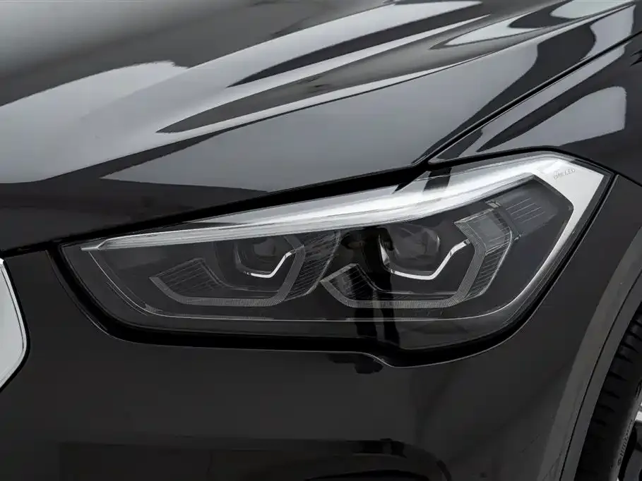 BMW X1 — фото 6