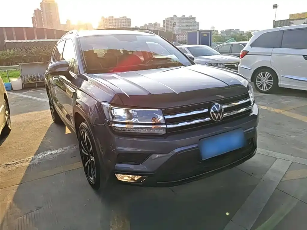 Volkswagen Tharu — фото 2