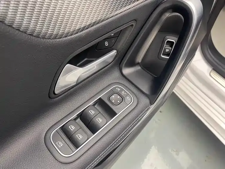 Mercedes-Benz A-Class — фото 10