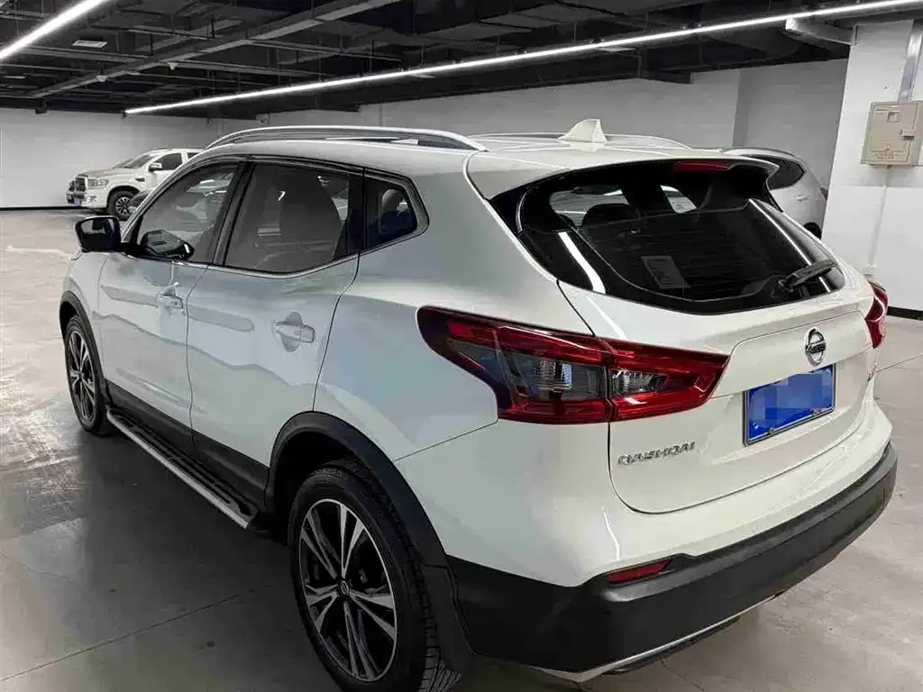 Nissan Qashqai — фото 6