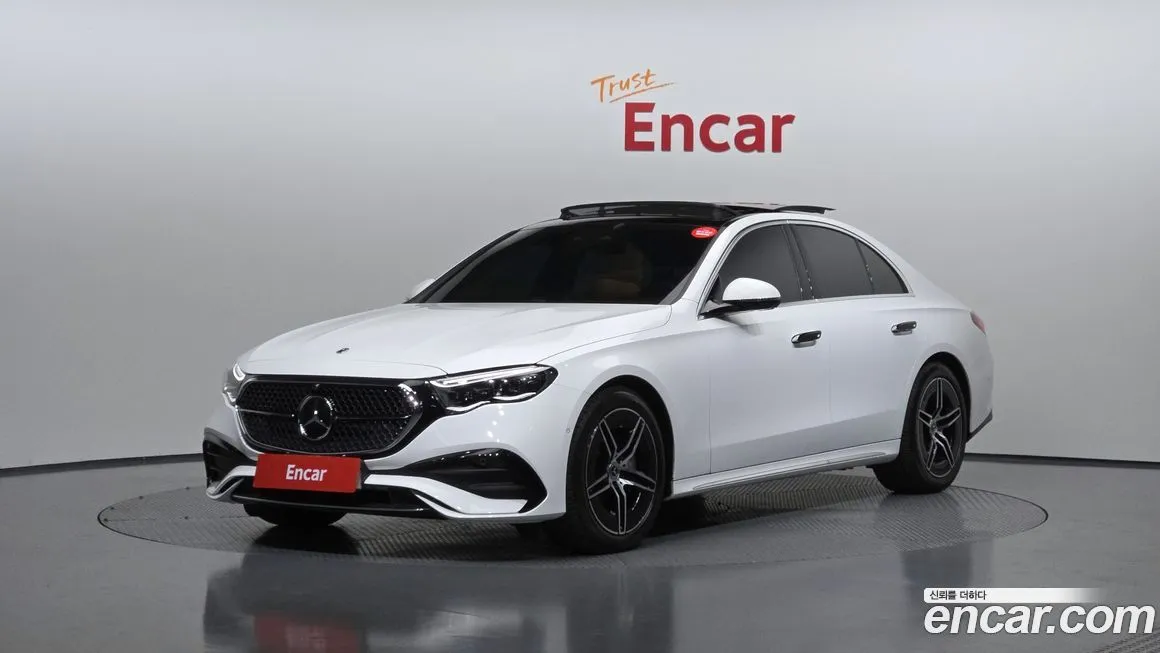 Mercedes-Benz E-Class — фото 1