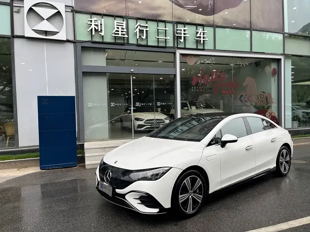 Mercedes-Benz EQE