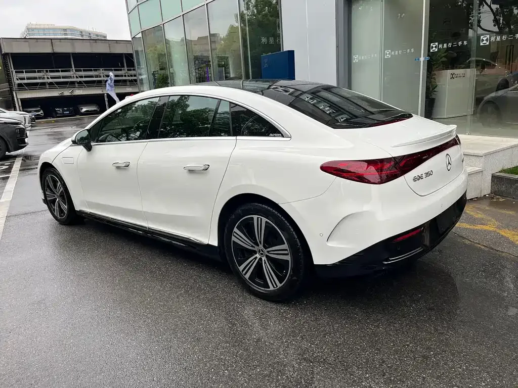 Mercedes-Benz EQE 2023 из CN, фото 10