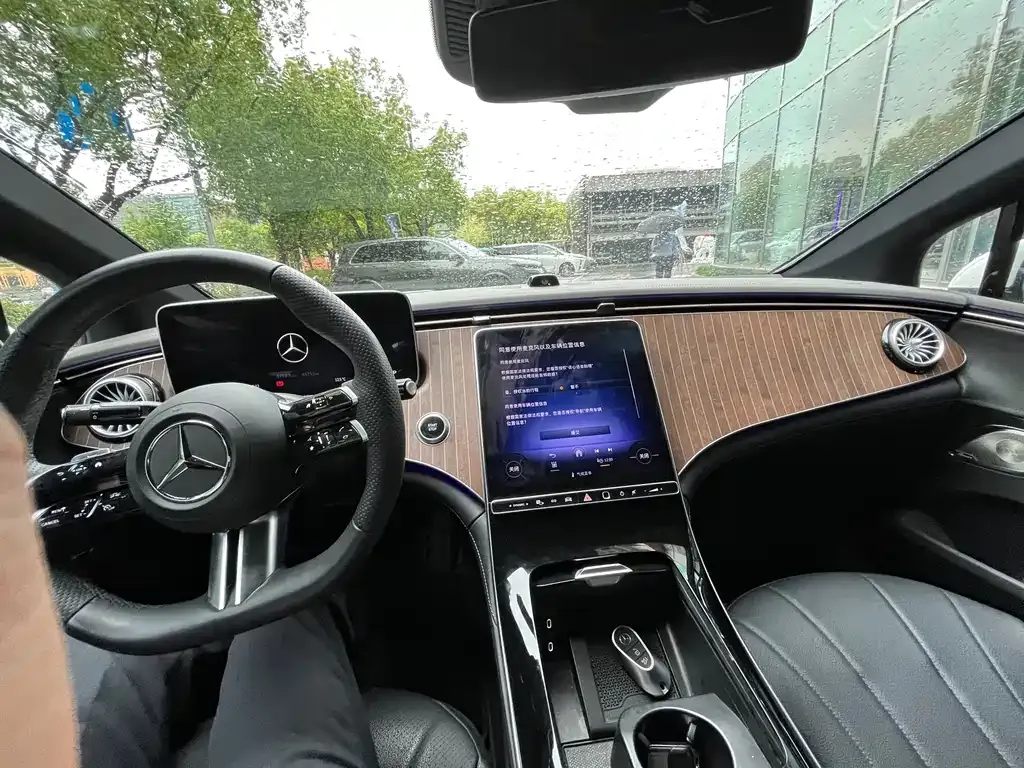 Mercedes-Benz EQE 2023 из CN, фото 6