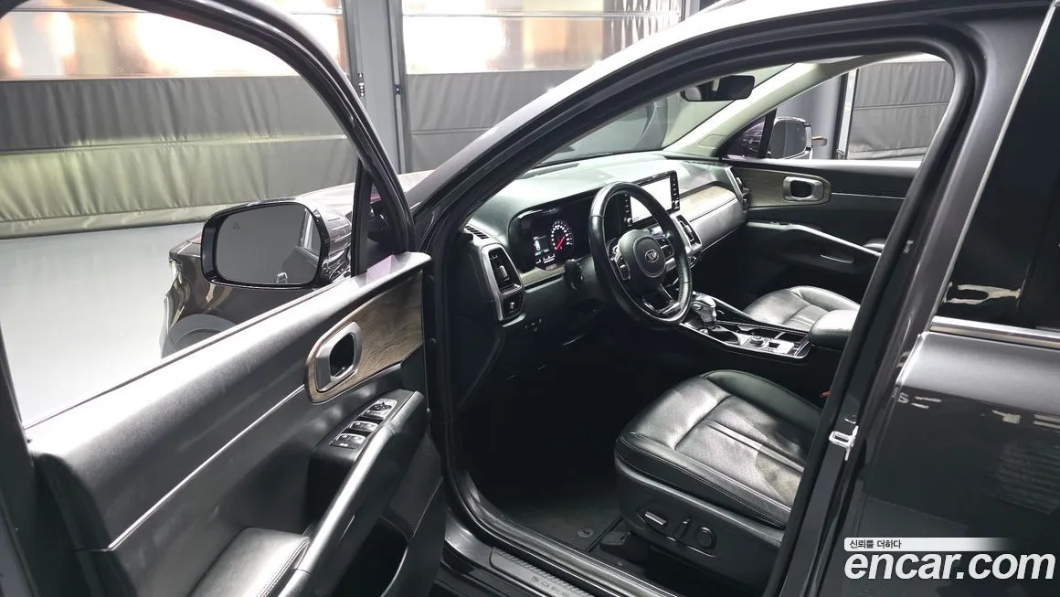 Kia Sorento — фото 8