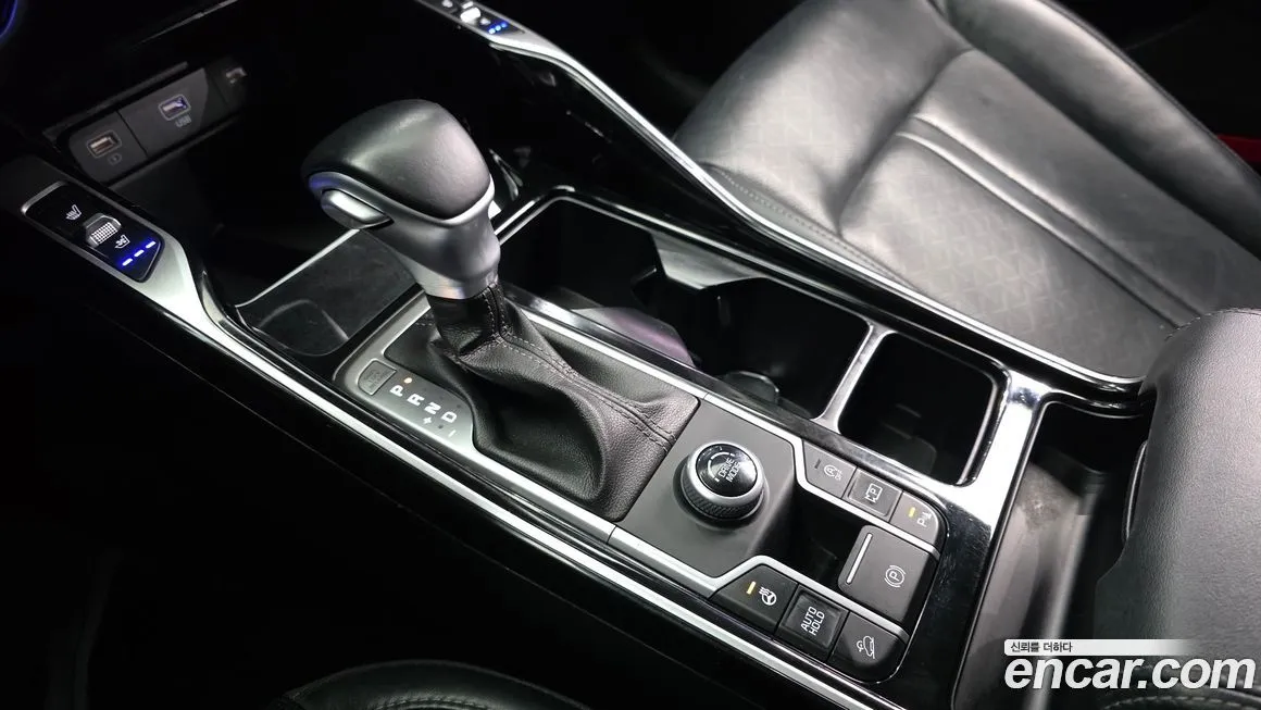 Kia Sorento — фото 9