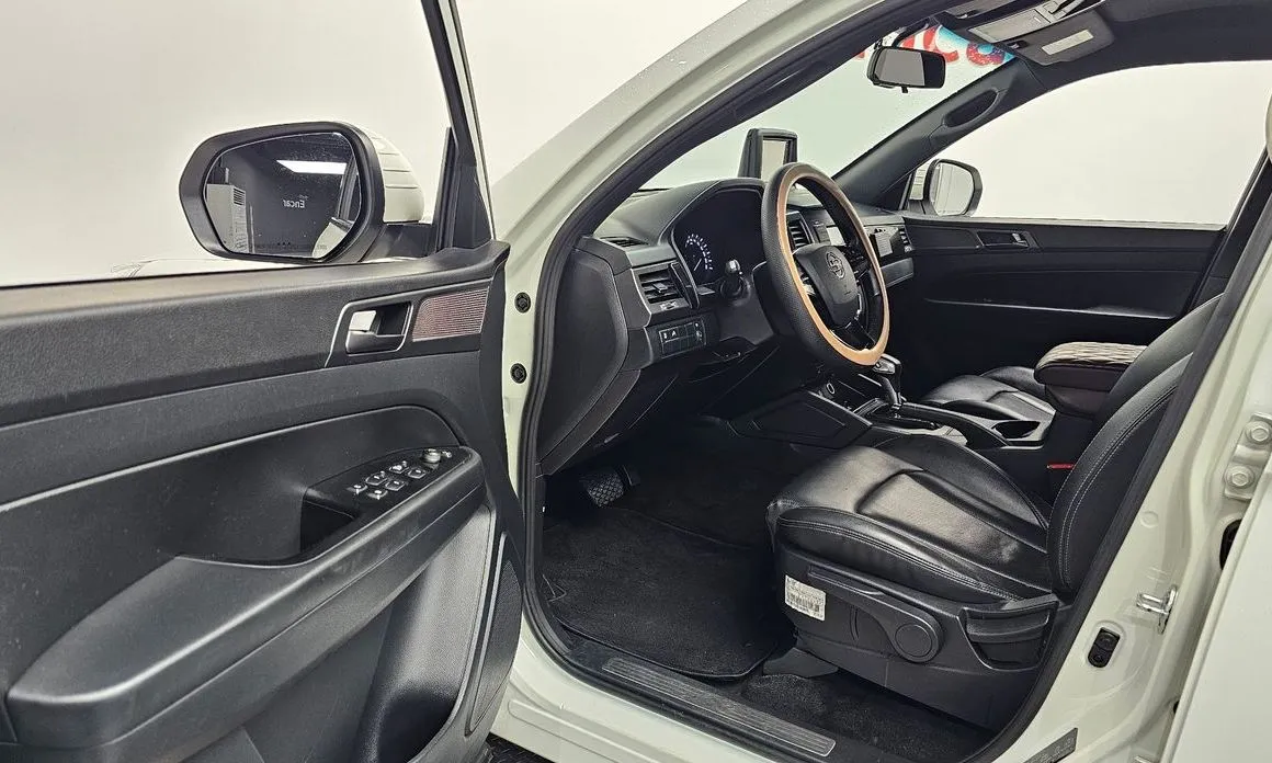 KG Mobility (Ssangyong) Rexton — фото 10