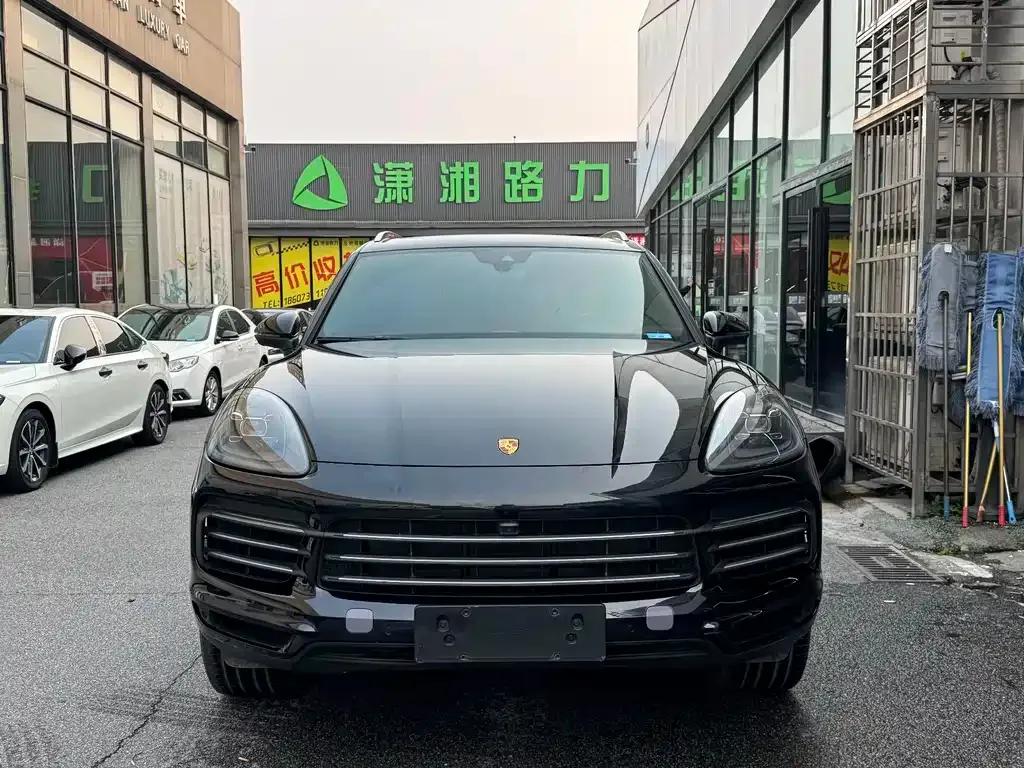 Porsche Cayenne Hybrid — фото 6