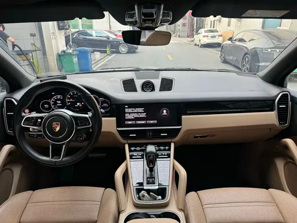Porsche Cayenne Hybrid — фото 7