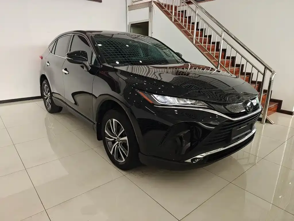 Toyota Harrier — фото 6