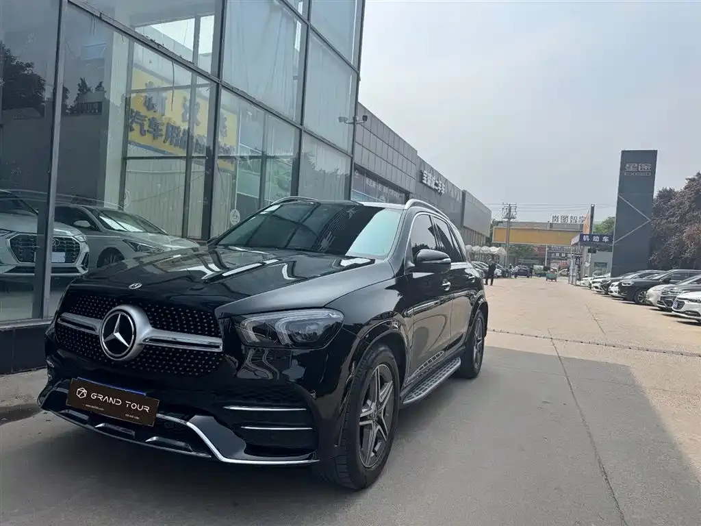 Mercedes-Benz GLE — фото 1