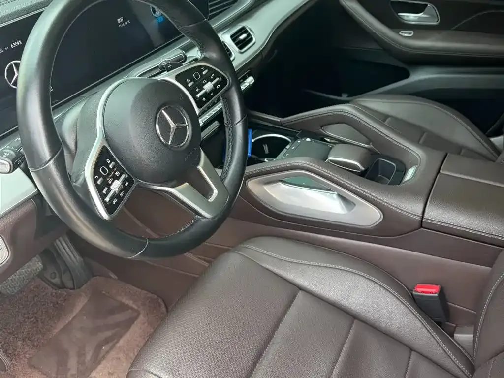 Mercedes-Benz GLE — фото 6