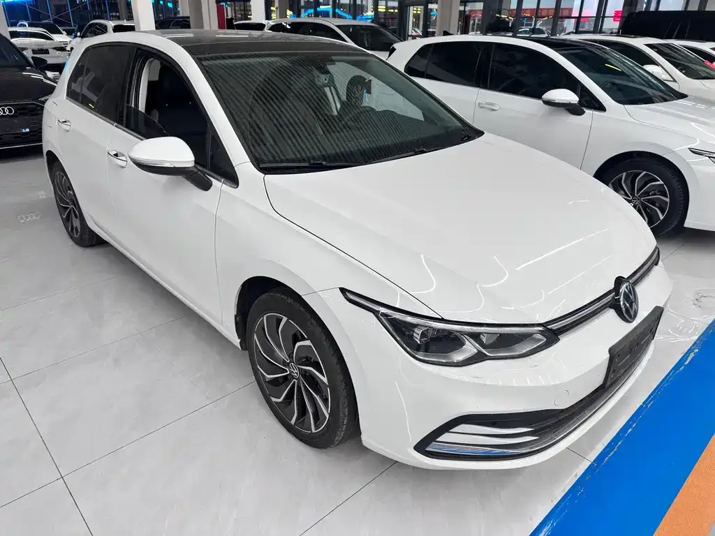 Volkswagen Golf 2022 из CN, фото 7