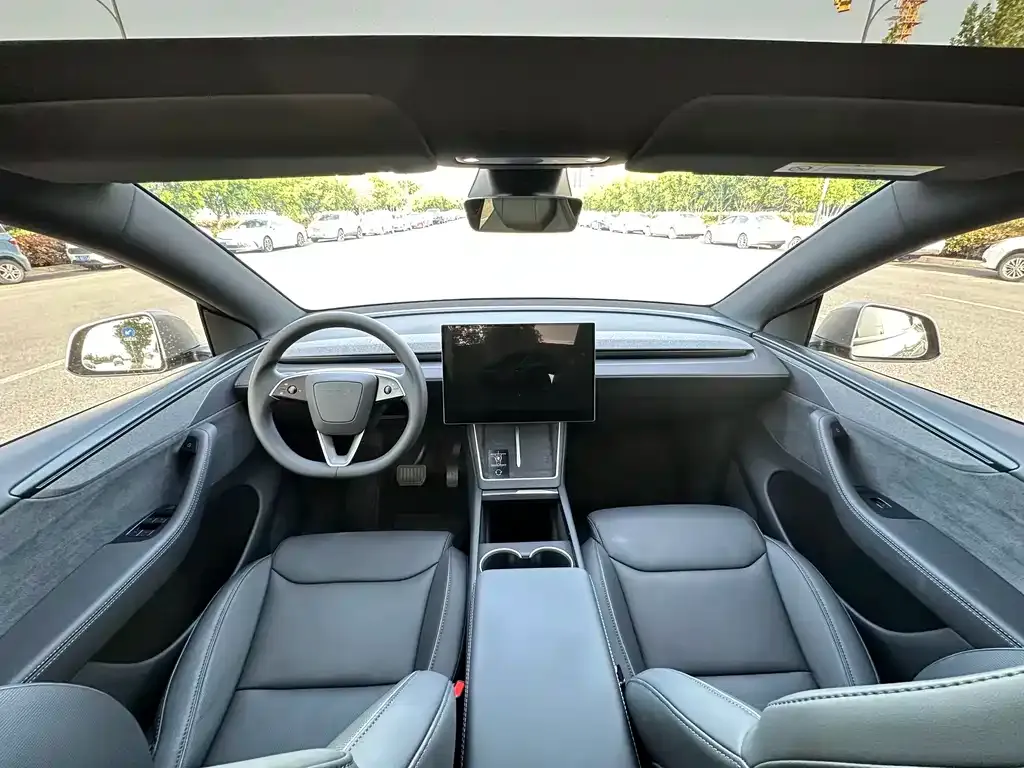 Tesla Model Y L 2025 из CN, фото 5