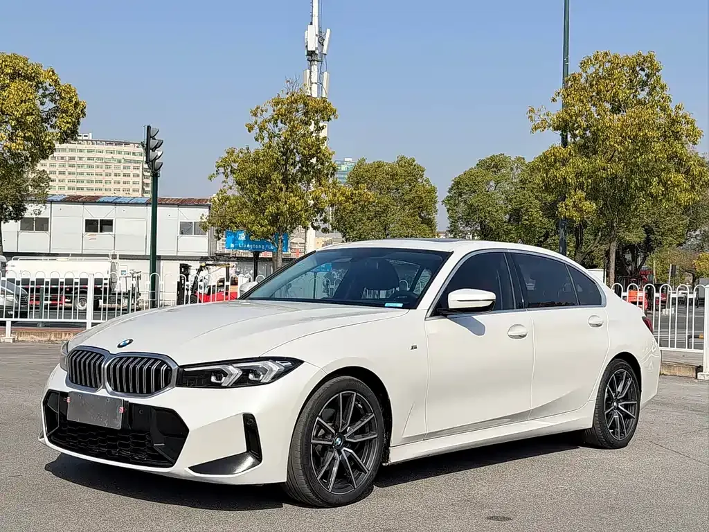 BMW 3 Series — фото 1