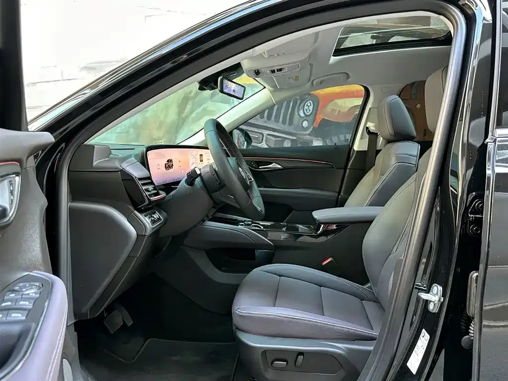 Buick Envision Plus — фото 4