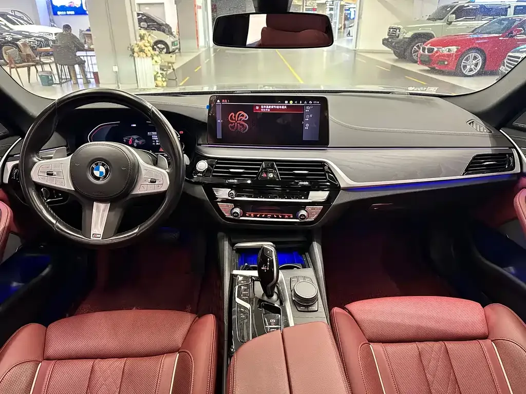 BMW 5 Series — фото 4