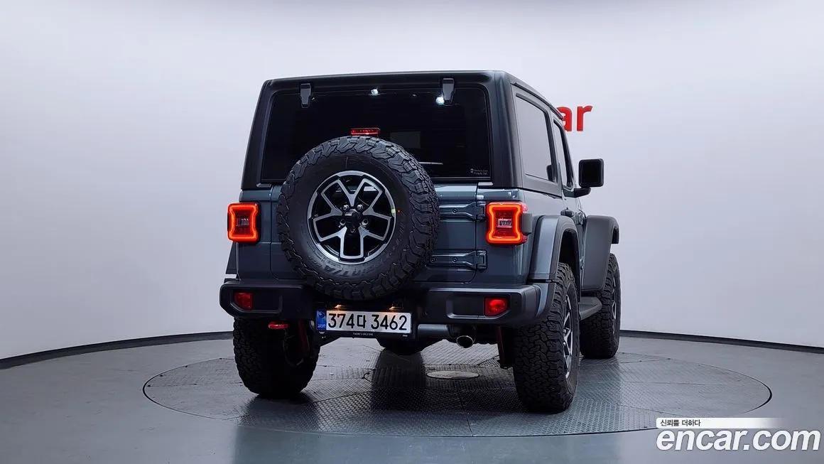 Jeep Wrangler — фото 7