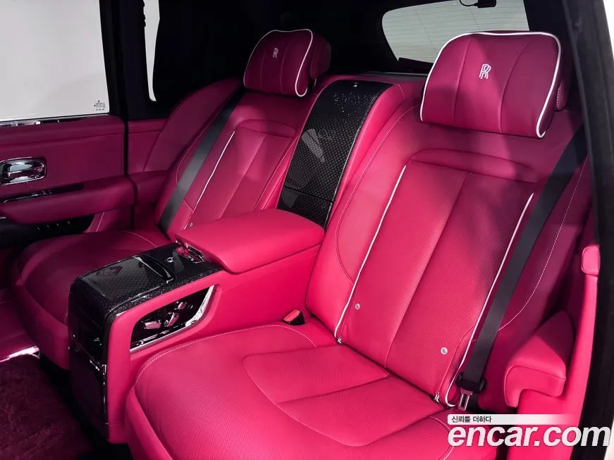 Rolls-Royce Cullinan 2024 из KR, фото 6