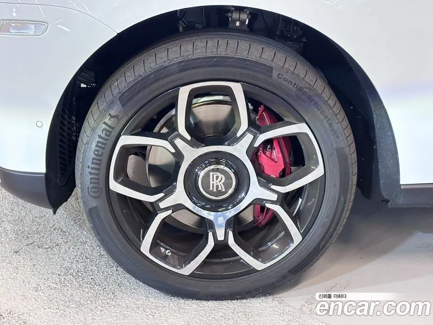 Rolls-Royce Cullinan 2024 из KR, фото 9